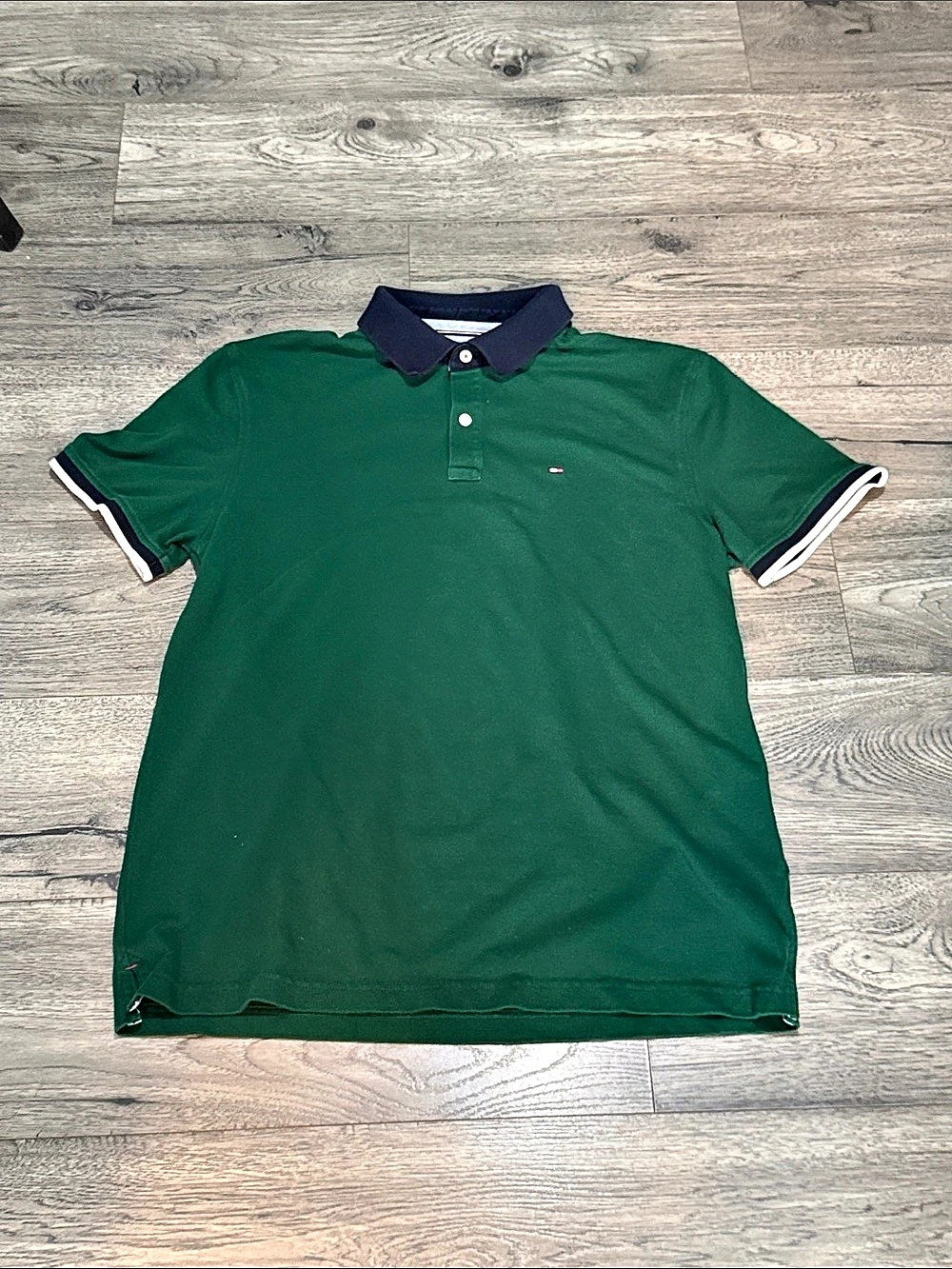 Tommy Hilfiger Men's Green & Navy Polo Medium